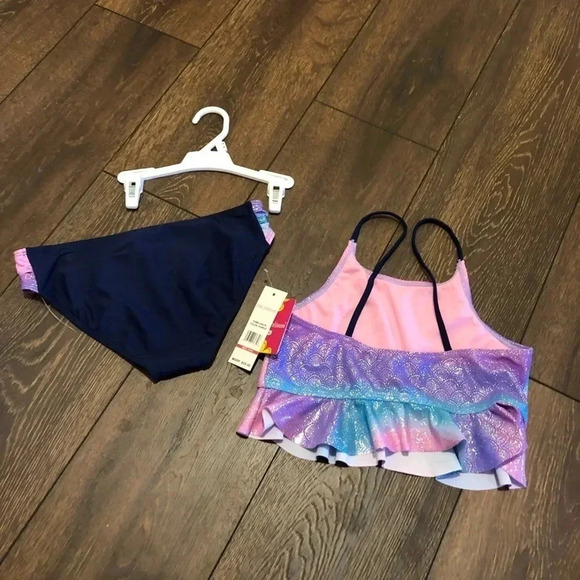***NWT****Girls two piece swimsuit - Picture 3 of 3